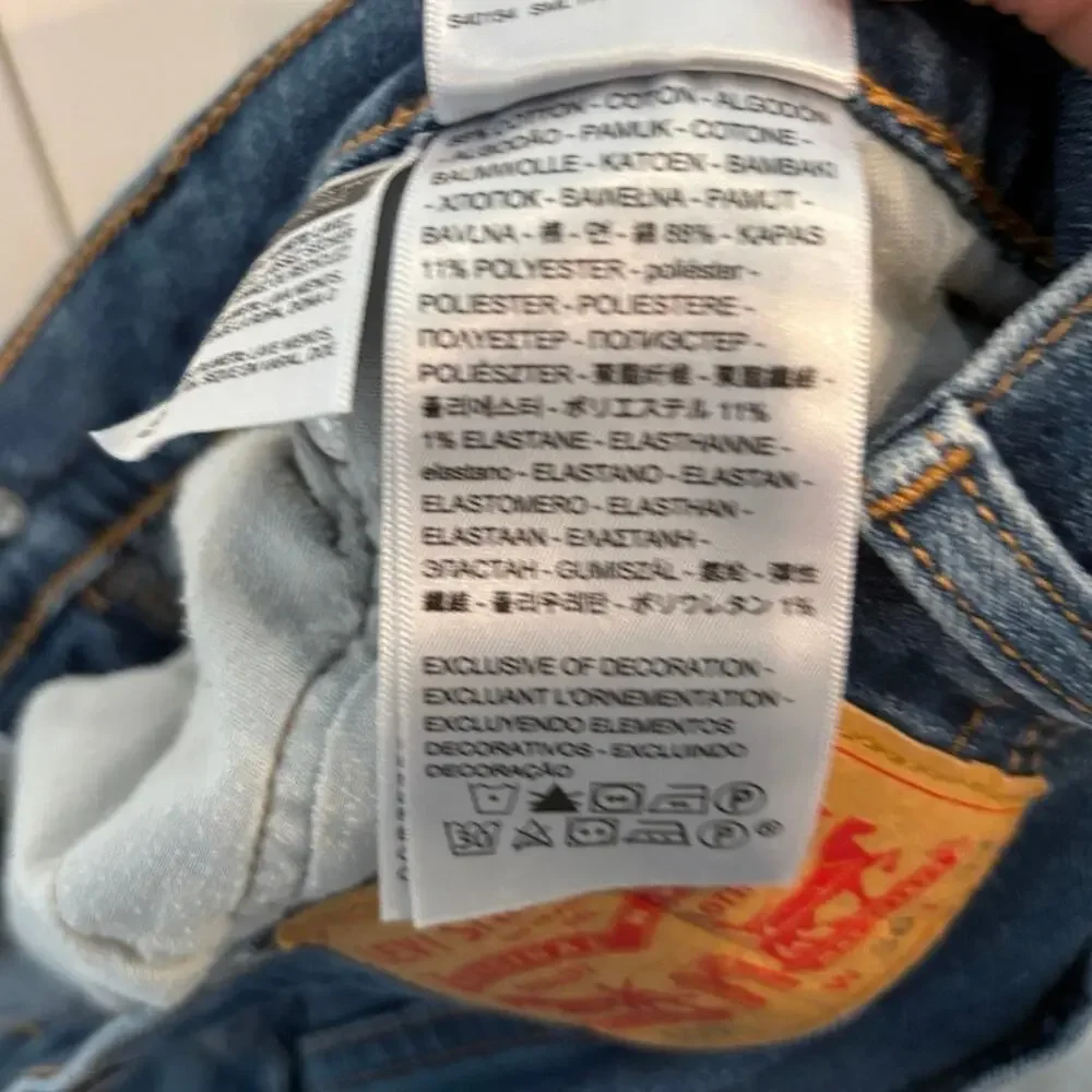 Levis Jeans Size 36X32
